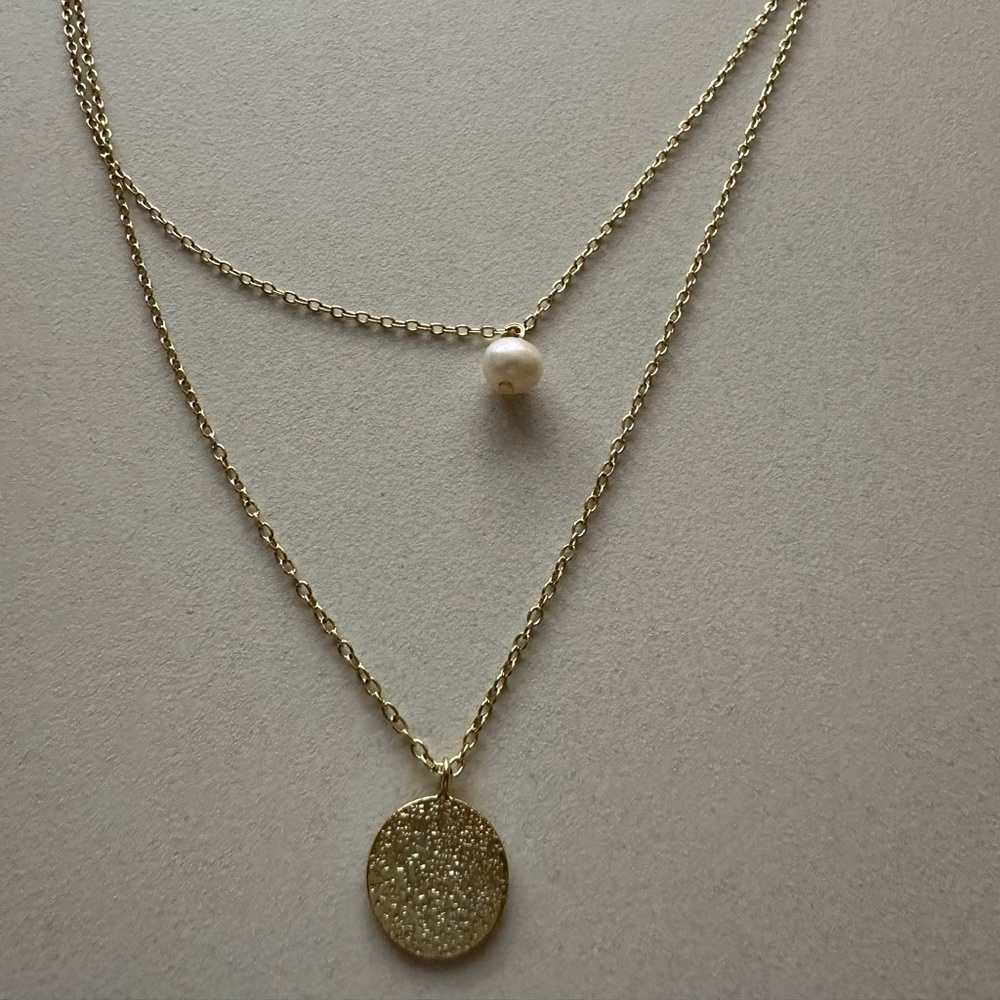 Pearl and gold coin necklace - Picture 2 of 3